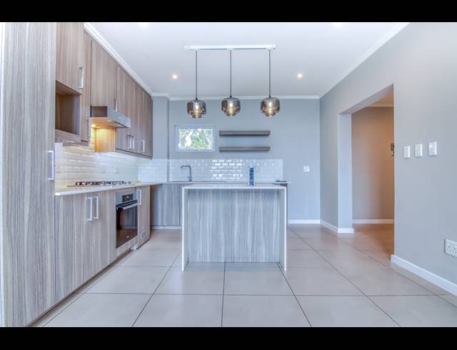 2 BEDROOM APARTMENT RENTED IN MORNINGSIDE